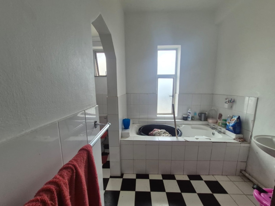 2 Bedroom Property for Sale in Port Elizabeth Central Eastern Cape